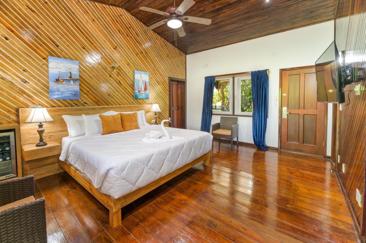 Hotel And Dive Center Roatan Yacht Club French Harbour Εξωτερικό φωτογραφία