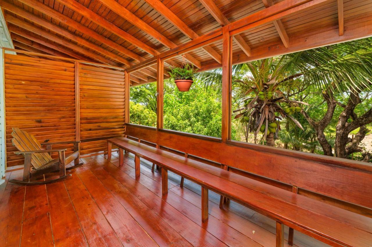 Hotel And Dive Center Roatan Yacht Club French Harbour Εξωτερικό φωτογραφία