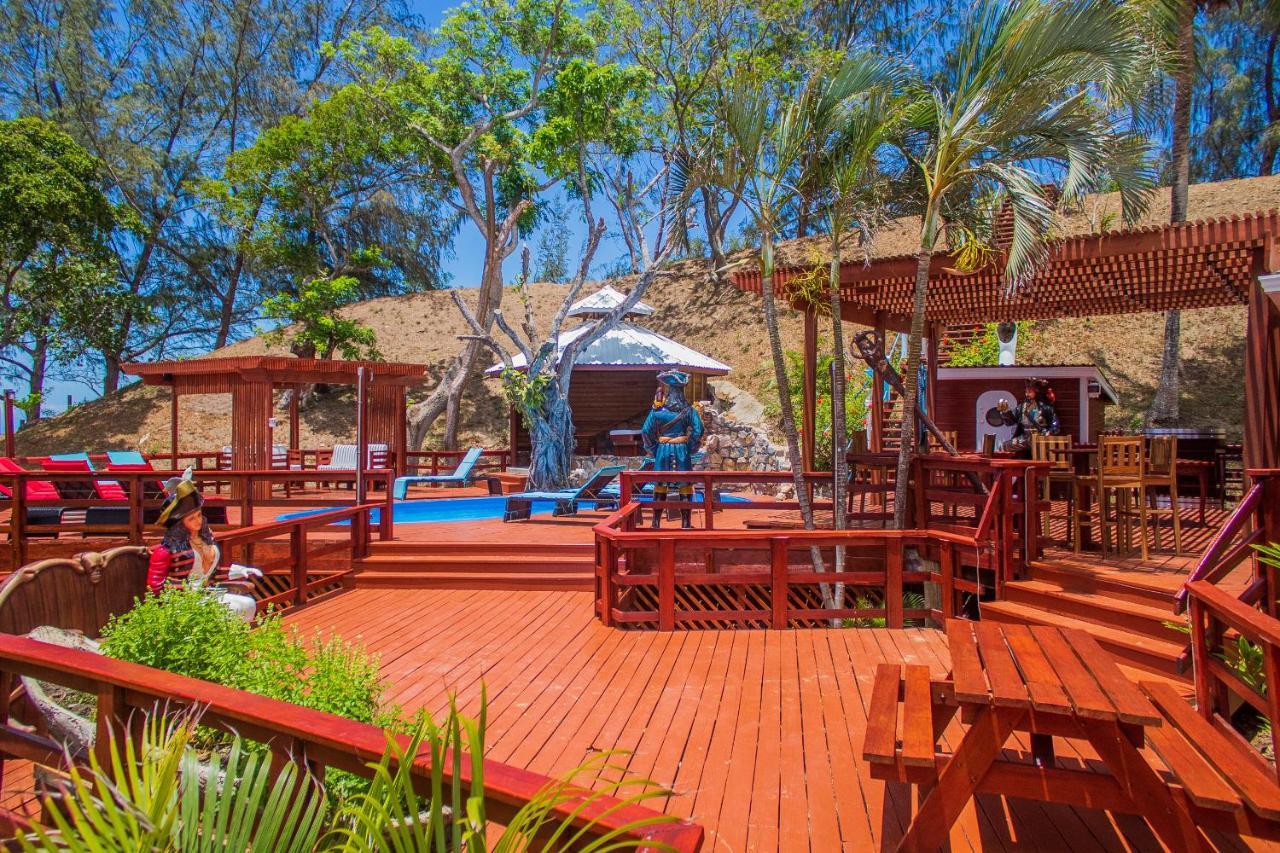 Hotel And Dive Center Roatan Yacht Club French Harbour Εξωτερικό φωτογραφία