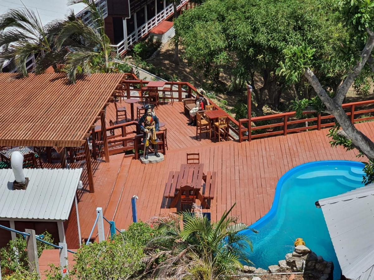 Hotel And Dive Center Roatan Yacht Club French Harbour Εξωτερικό φωτογραφία
