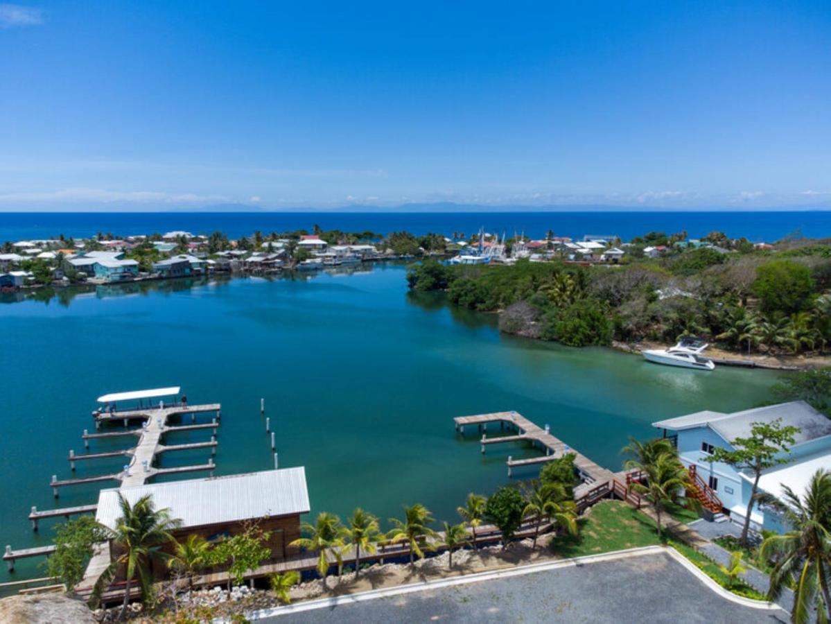 Hotel And Dive Center Roatan Yacht Club French Harbour Εξωτερικό φωτογραφία
