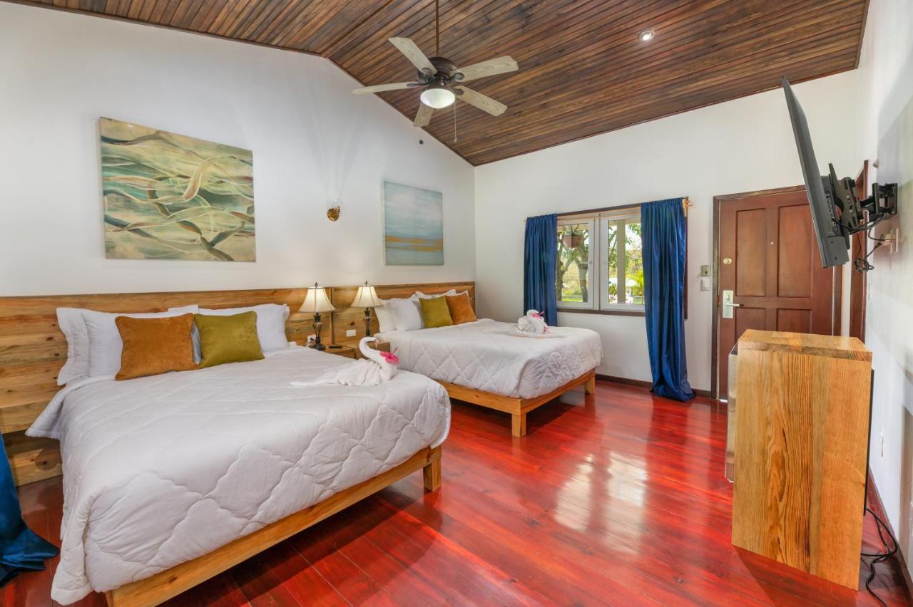 Hotel And Dive Center Roatan Yacht Club French Harbour Εξωτερικό φωτογραφία